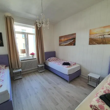 Zentrum Bis 7 Personen.