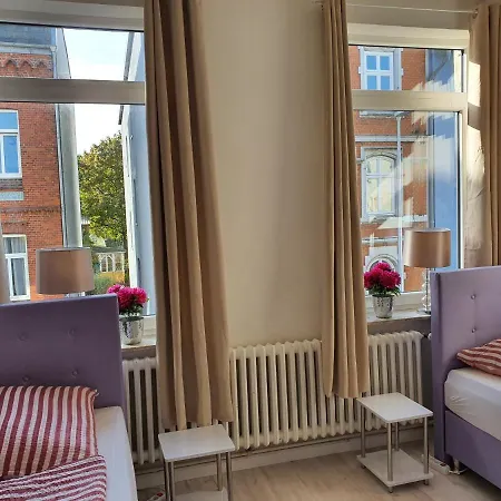 Zentrum Bis 7 Personen.